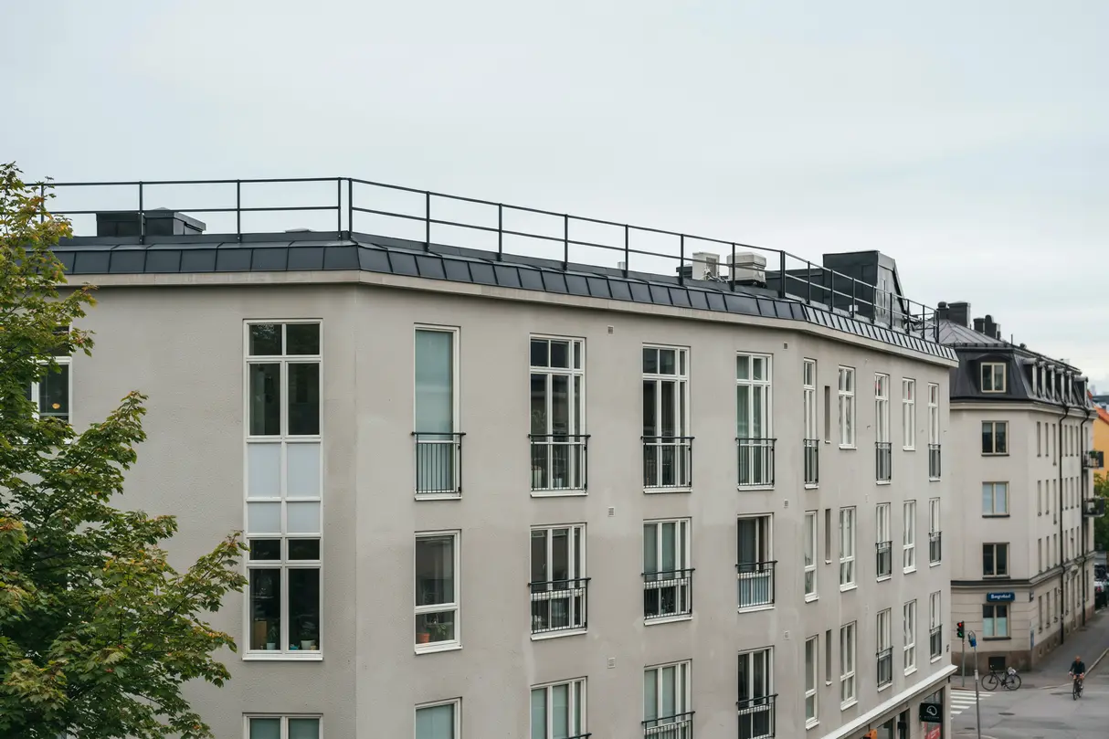 slutf rd taks kerhetsuppgradering p flerbostadshus i bergn set